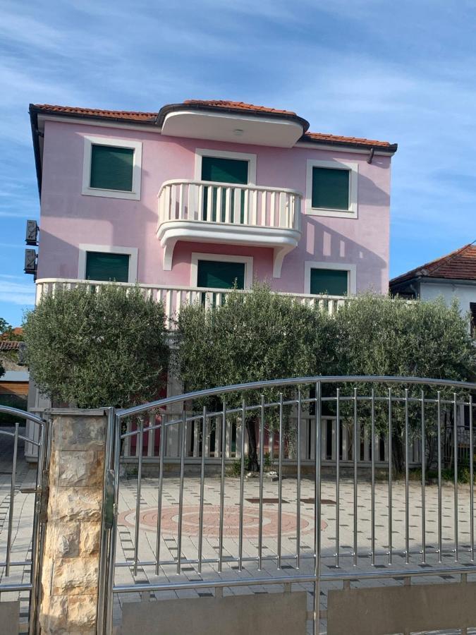 Villa Magica Pirovac Esterno foto